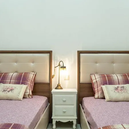 Apartmán Luxury 2-bedroom For Weekend Getaway Kalambaka