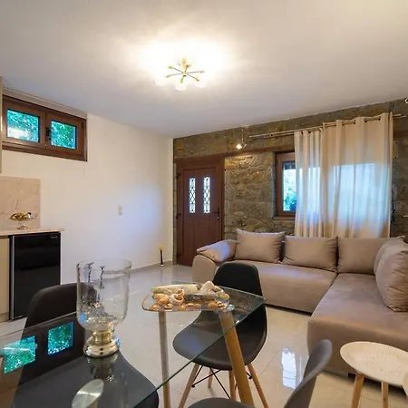 Luxury 2-bedroom For Weekend Getaway Apartmán *